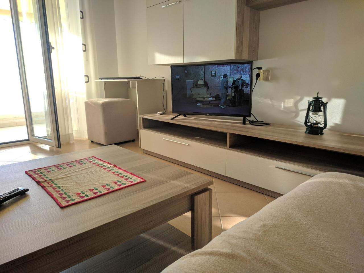 Lucky Lux Apartment Vlore Exterior photo
